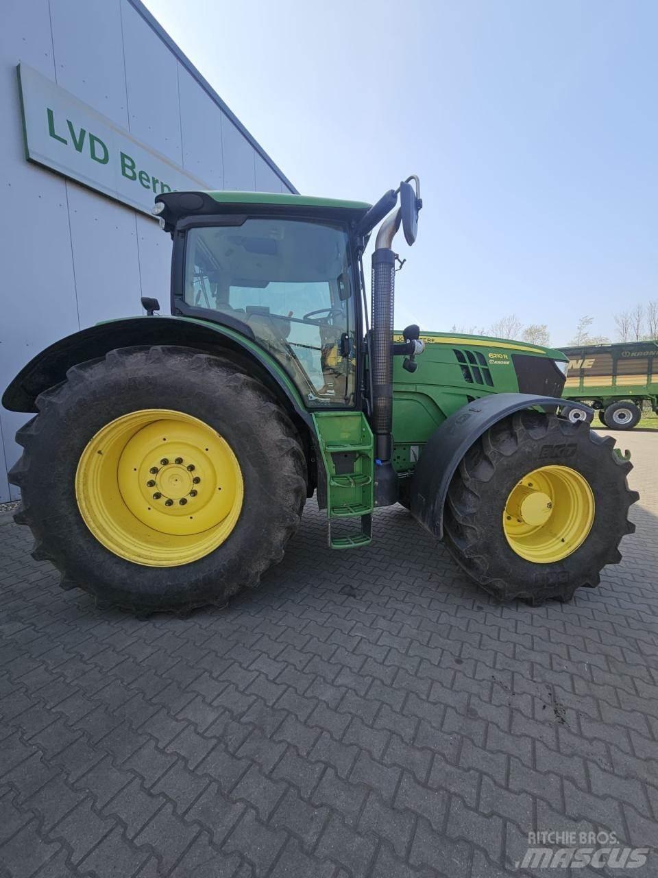 John Deere 6210R Tracteur