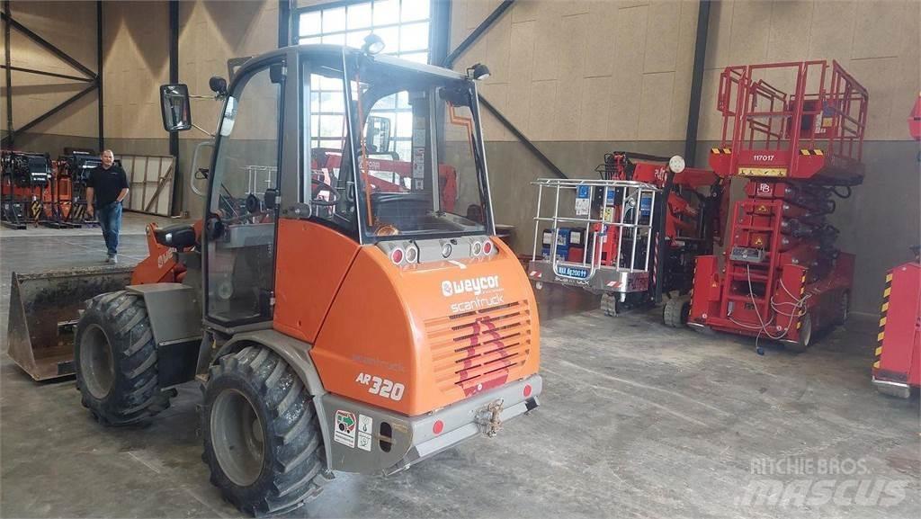 Weycor AR320 Cab Chargeuse multifonction