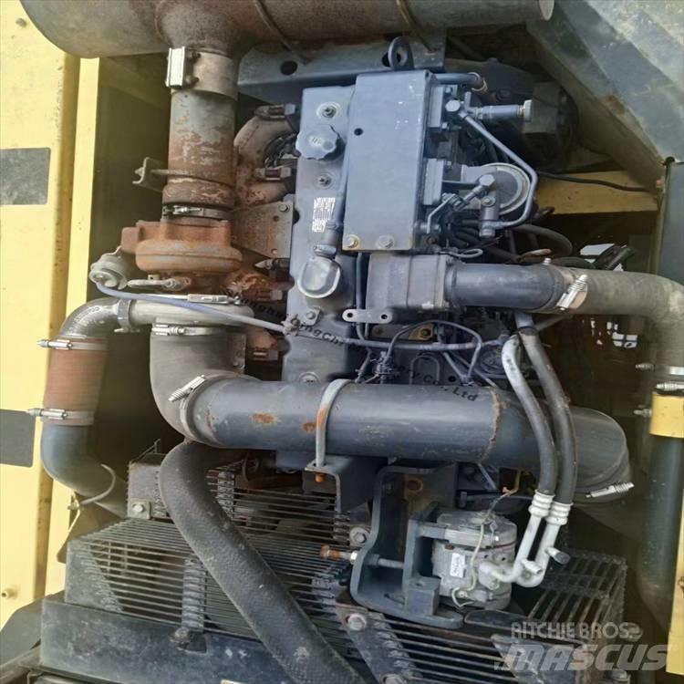 Komatsu 300 Pelle sur chenilles
