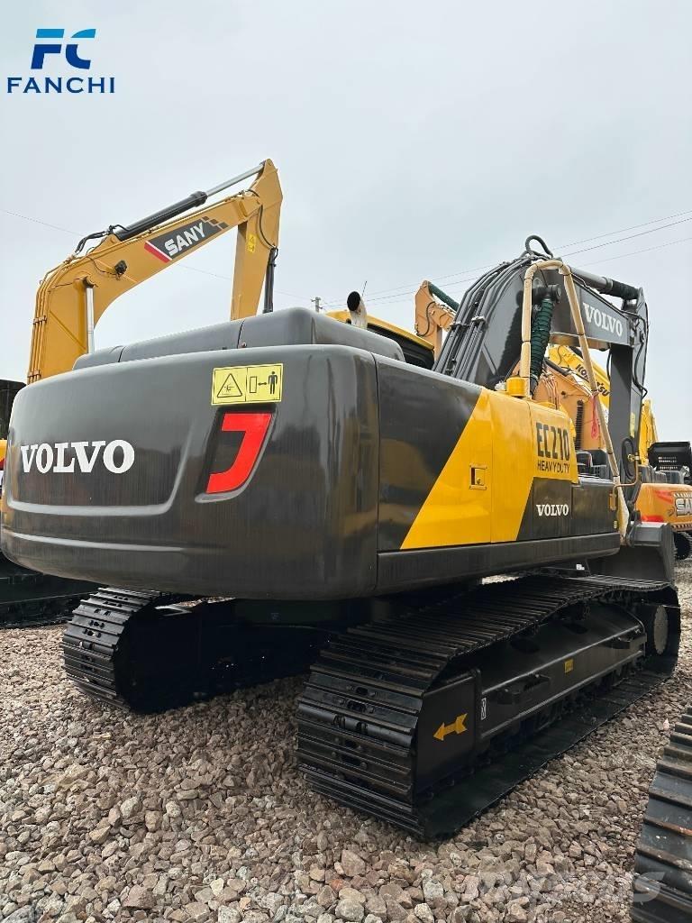 Volvo 210 Pelle sur chenilles