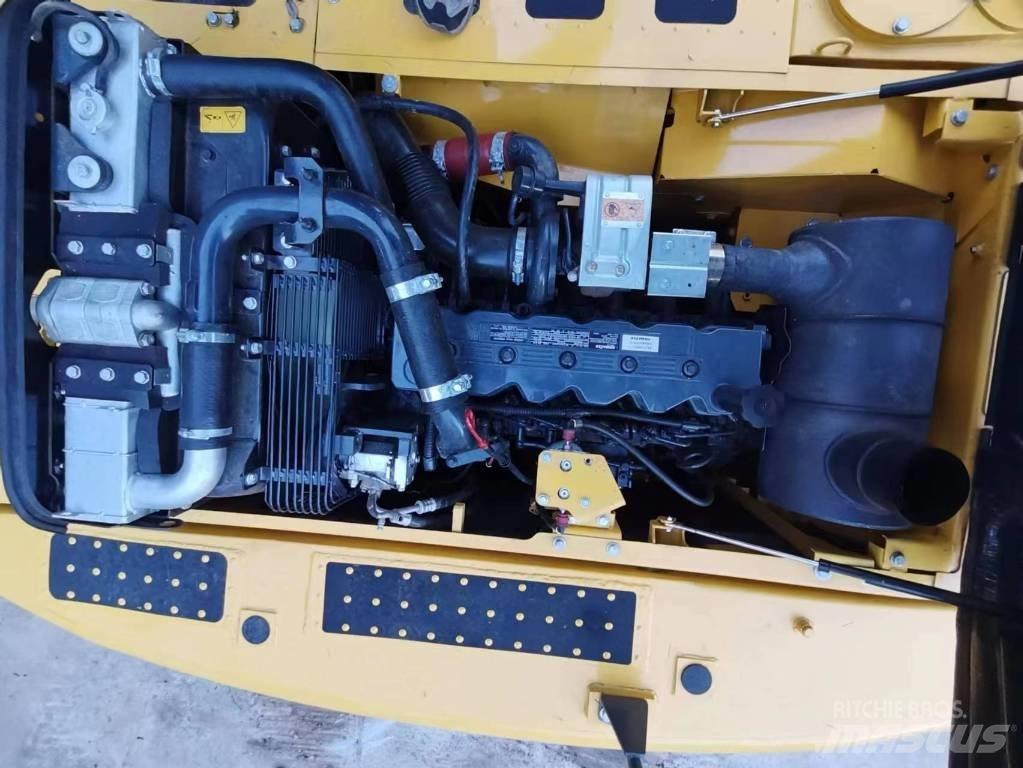 Komatsu PC 210 LC-8 Pelle sur chenilles