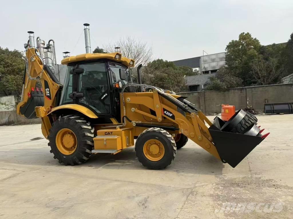CAT 420 F Tractopelle