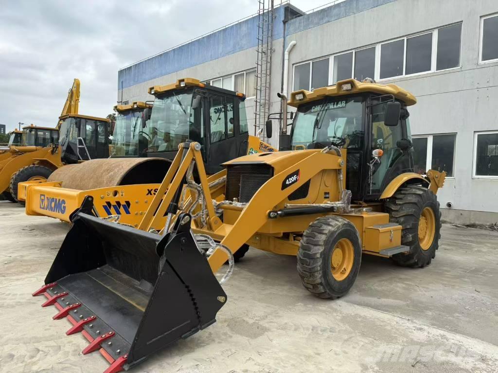 CAT 420 F Tractopelle