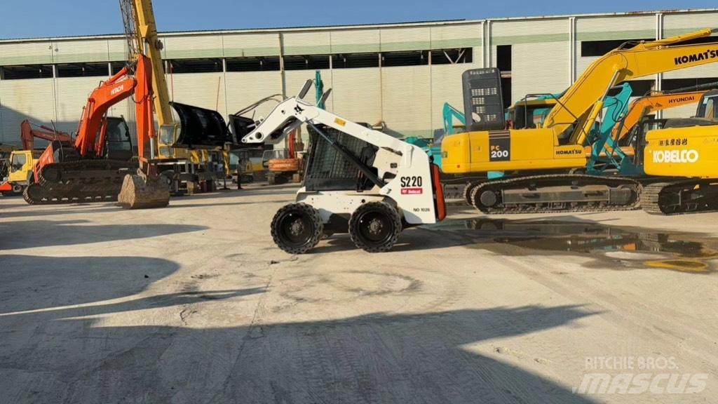 Bobcat S 220 Chargeuse compacte