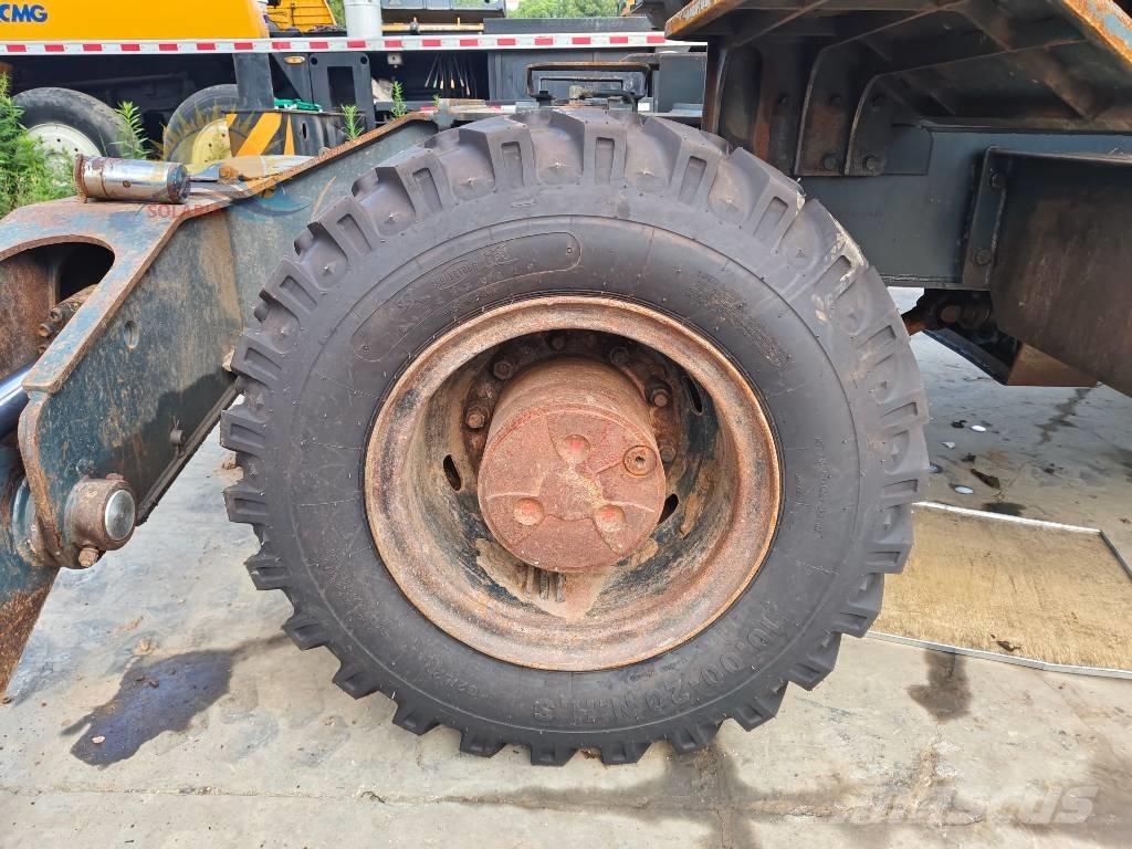 Hyundai Robex 210W-9 Pelle sur pneus