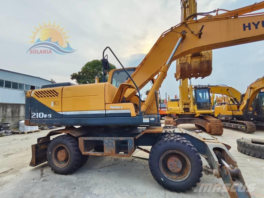 Hyundai Robex 210W-9 Pelle sur pneus