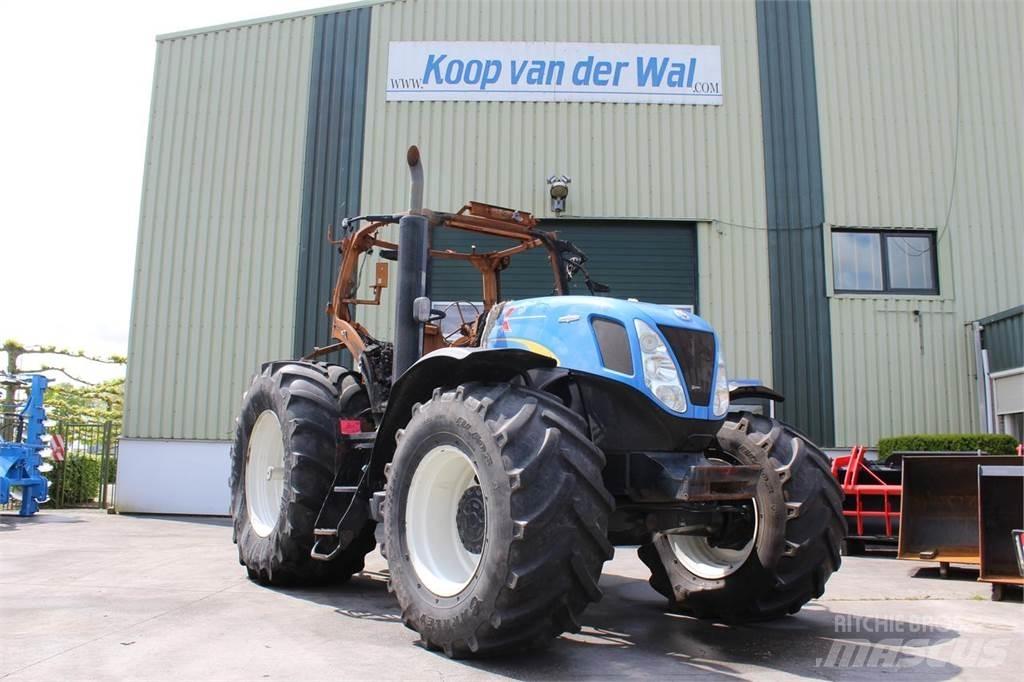 New Holland T7030 Tracteur