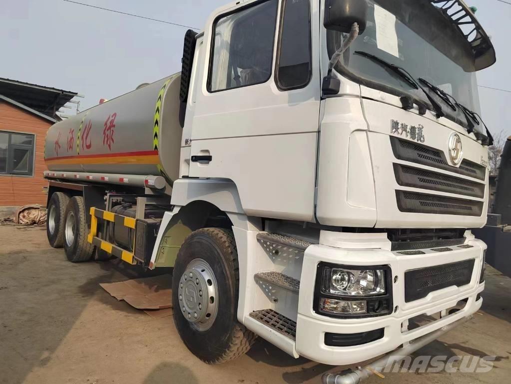 Shacman F3000 6X4 Camion citerne à eau