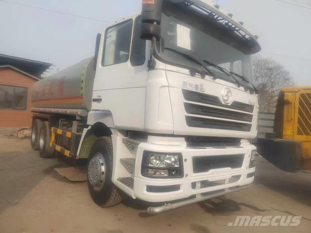 Shacman F3000 6X4 Camion citerne à eau