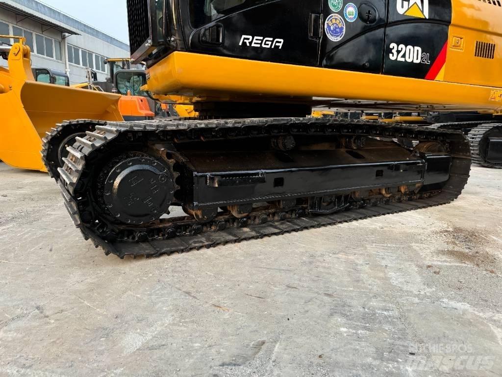 CAT 320D2 Mini pelle 7t-12t
