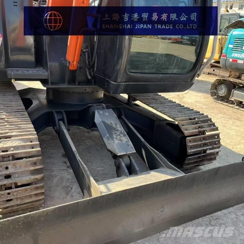 Hitachi ZX 70 LC Pelle sur chenilles
