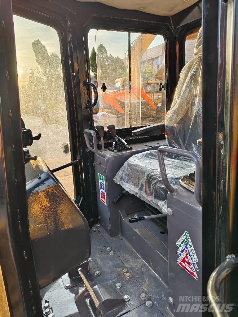 CAT D 5 K Bouteurs sur chenilles