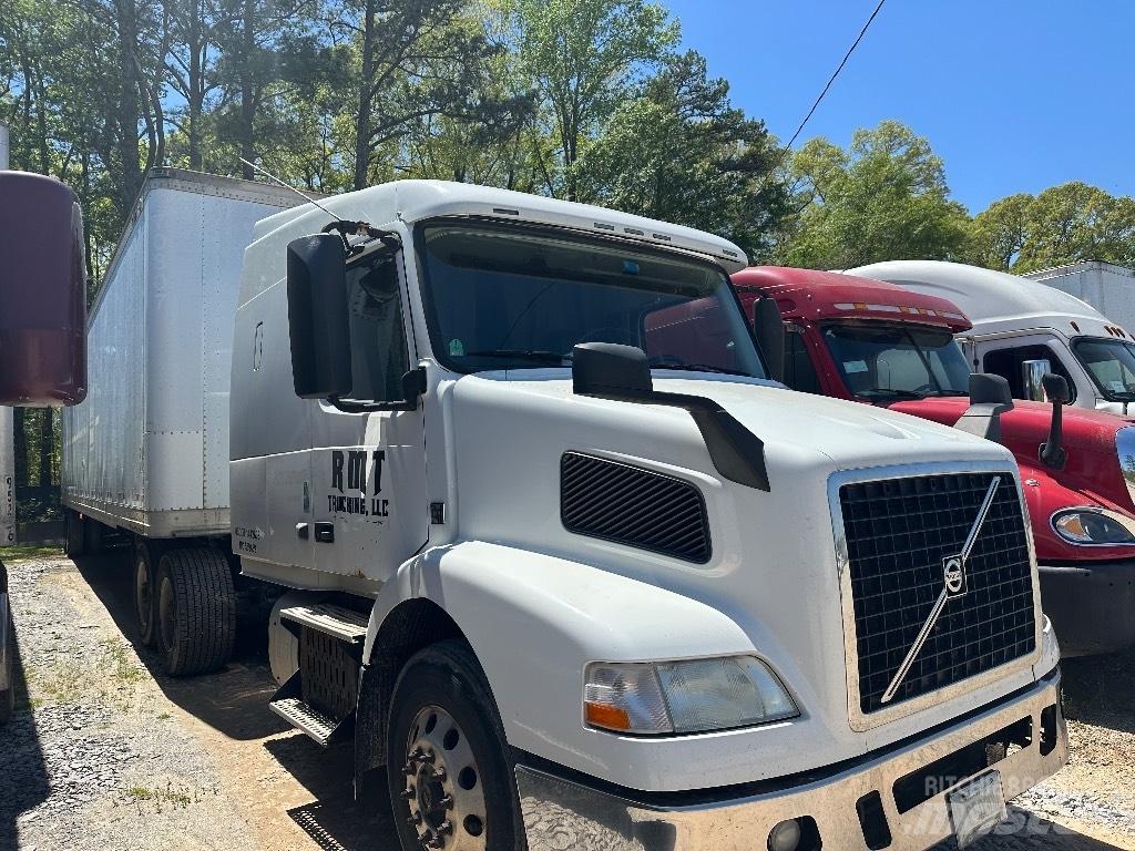 Volvo D11 Camion Fourgon