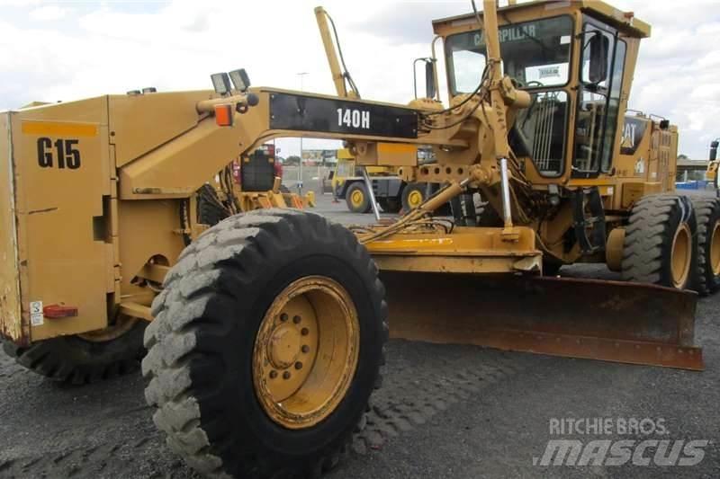 CAT 140H Niveleuse