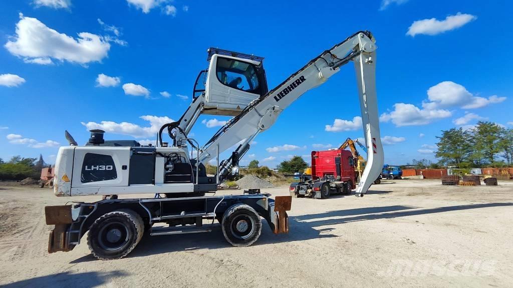 Liebherr LH 30 M Pelle à déchets