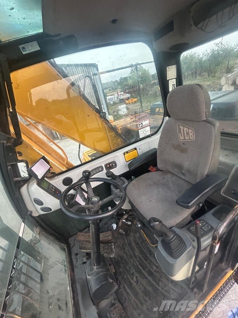 JCB JS 160 W Pelle sur pneus