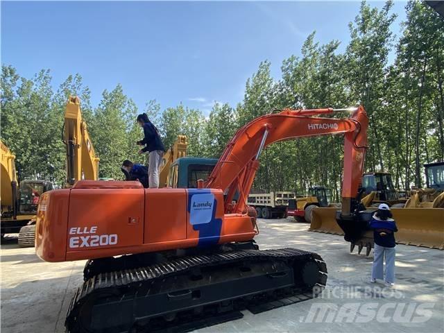 Hitachi EX 200 Pelle sur chenilles