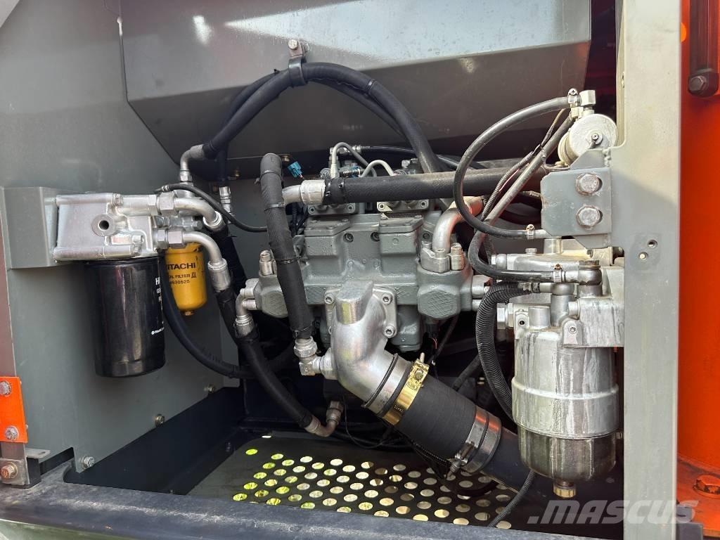 Hitachi ZX200 Pelle sur chenilles