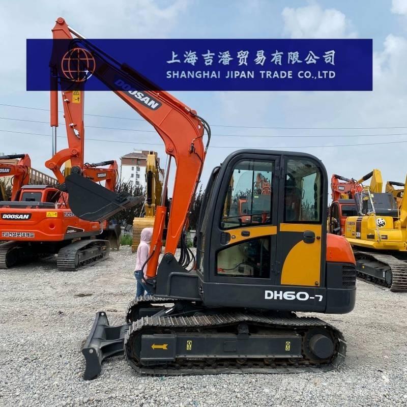 Doosan DH 60 Pelle sur chenilles