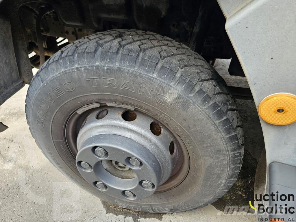 Iveco 75E14 Camion dépannage