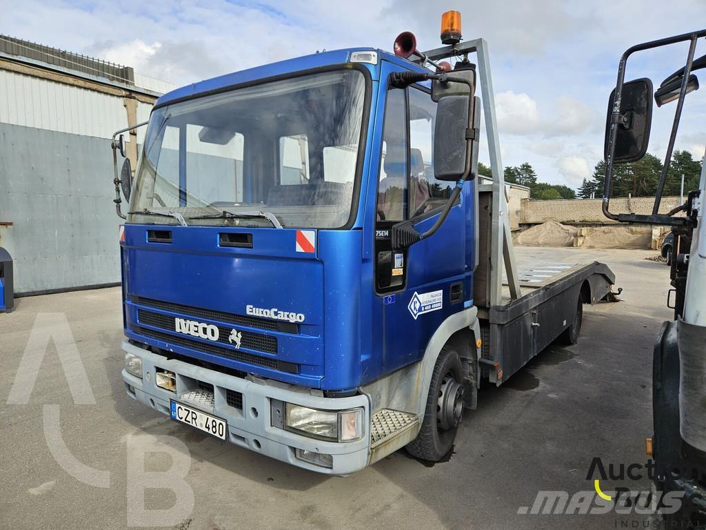 Iveco 75E14 Camion dépannage