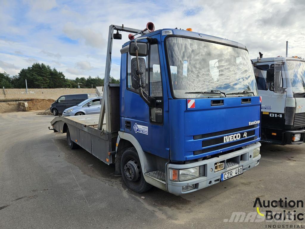 Iveco 75E14 Camion dépannage