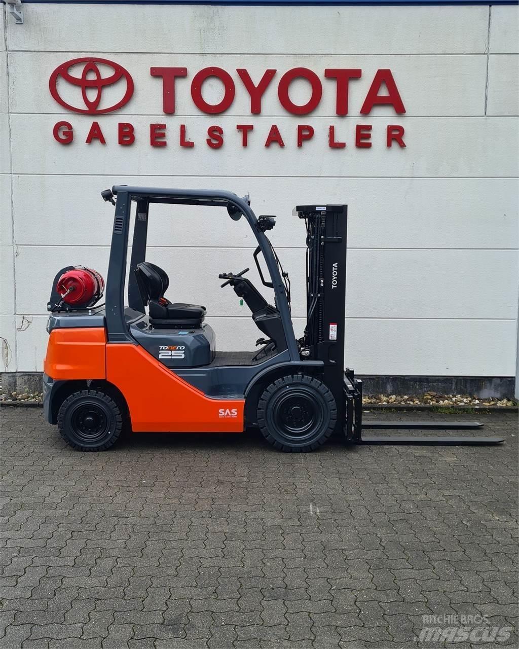 Toyota 02-8FGF25 Chariots GPL