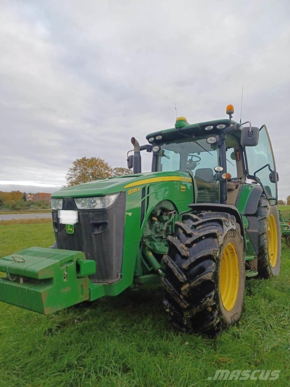 John Deere 8335R Tracteur