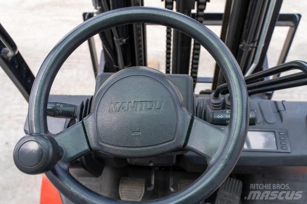 Manitou MI 25 D Chariots diesel