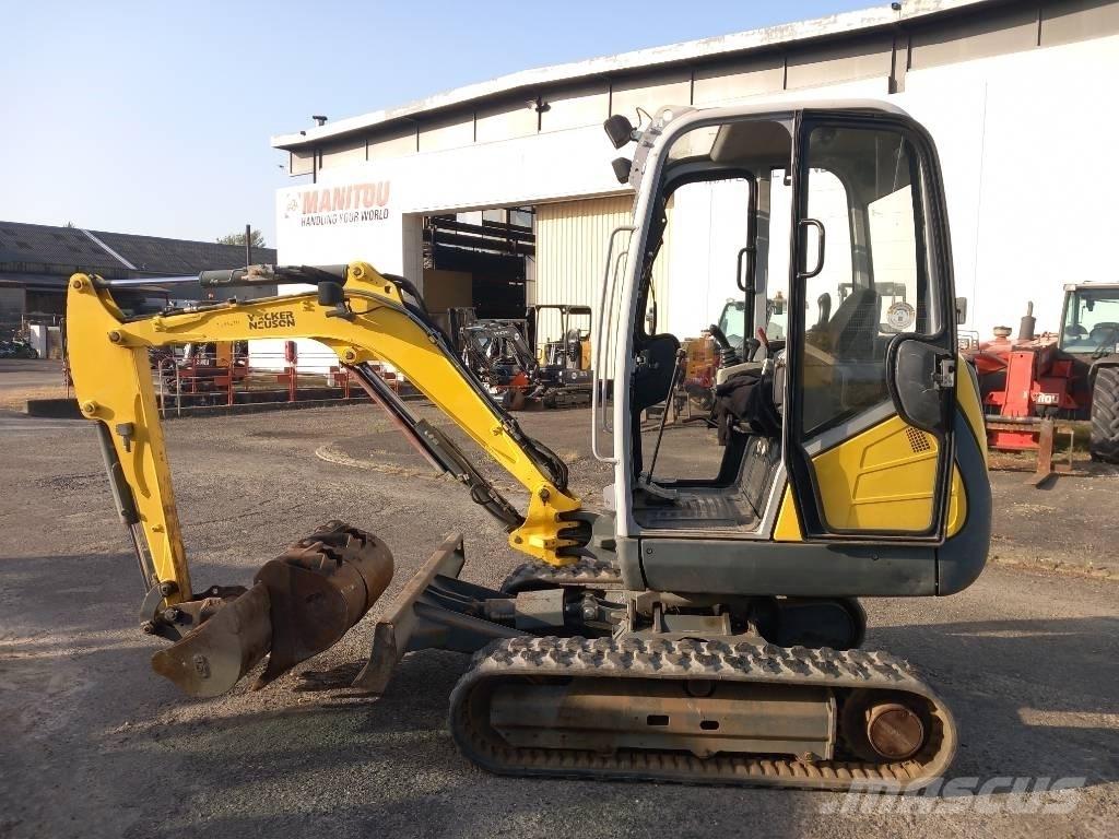 Neuson ET24 Pelle sur chenilles