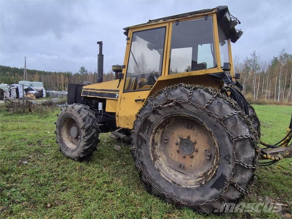 Valtra 715M Tracteur