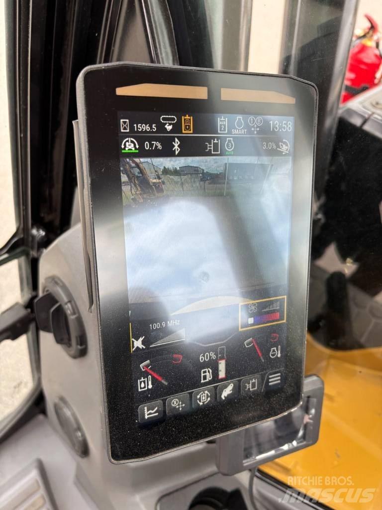 CAT 310 Pelle sur chenilles
