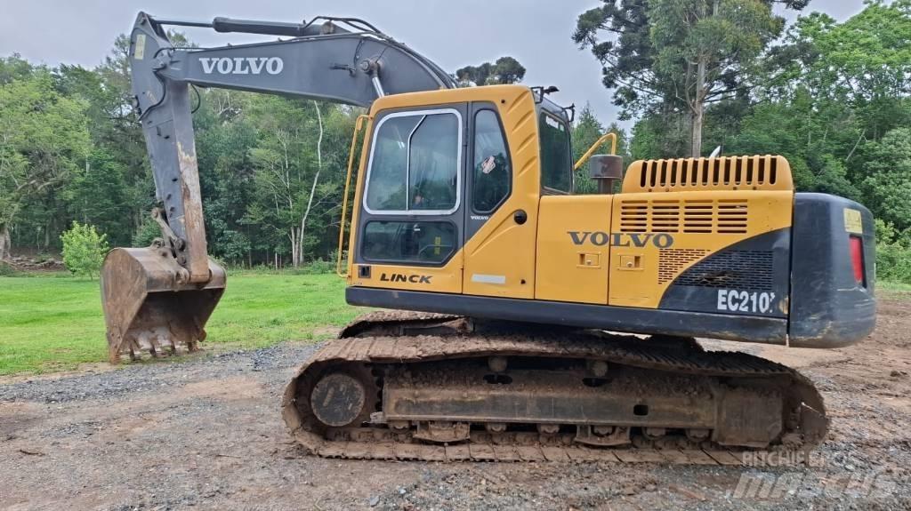 Volvo EC210B Pelle sur chenilles