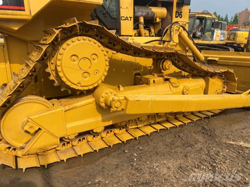 CAT D6R Bouteurs sur chenilles
