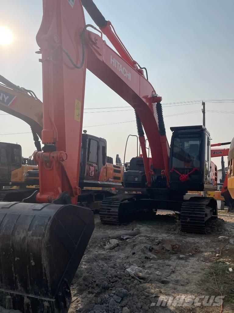 Hitachi ZX 210 Pelle sur chenilles