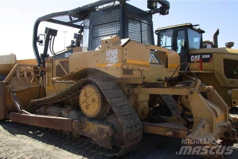 CAT D6R2 Bouteurs sur chenilles