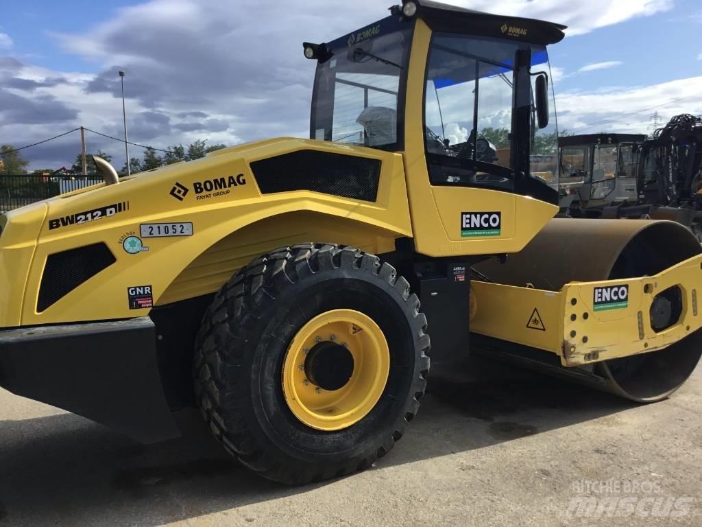 Bomag BW212D5 Compacteur de sol