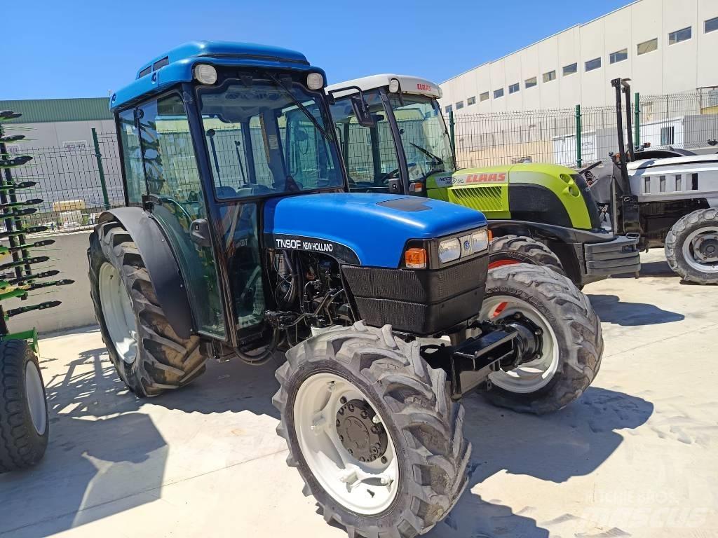 New Holland TN90FC Tracteur