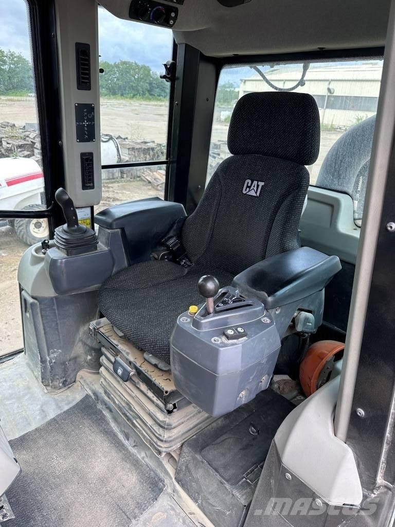 CAT 963K Chargeuse sur chenilles