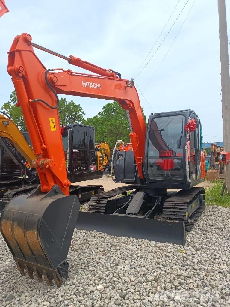 Hitachi ZX 70 Pelle sur chenilles