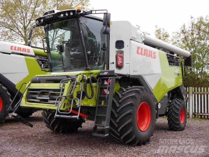 CLAAS TRION 660 Moissonneuse batteuse