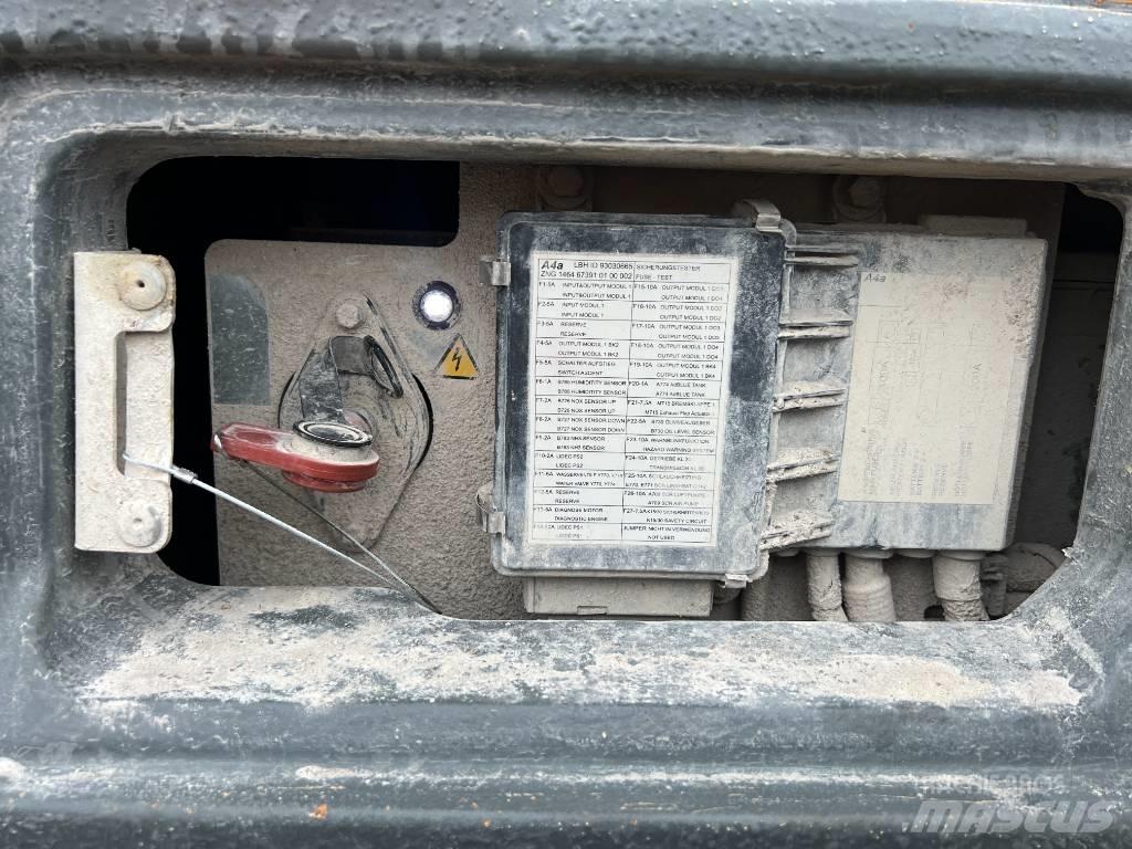 Liebherr L580 Chargeuse sur pneus