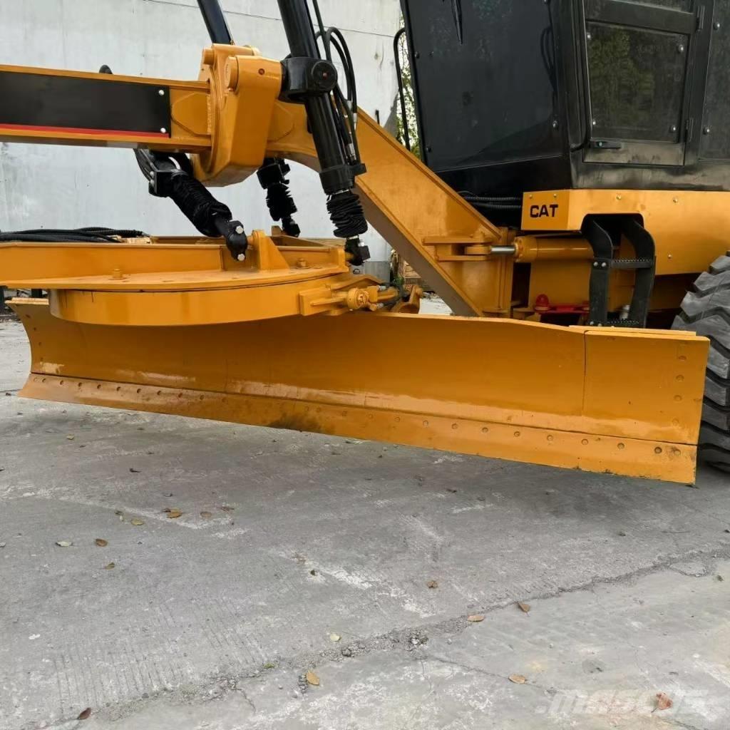 CAT 140G Niveleuse
