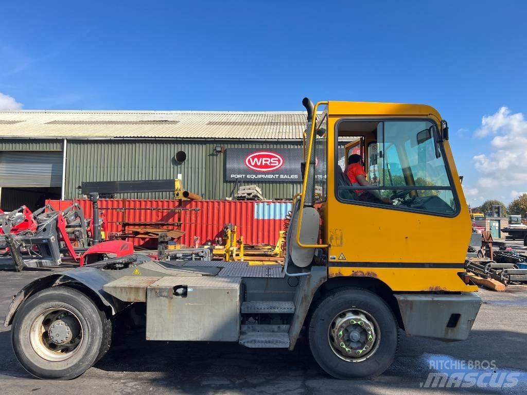Terberg YT182 Tracteur de manœuvre