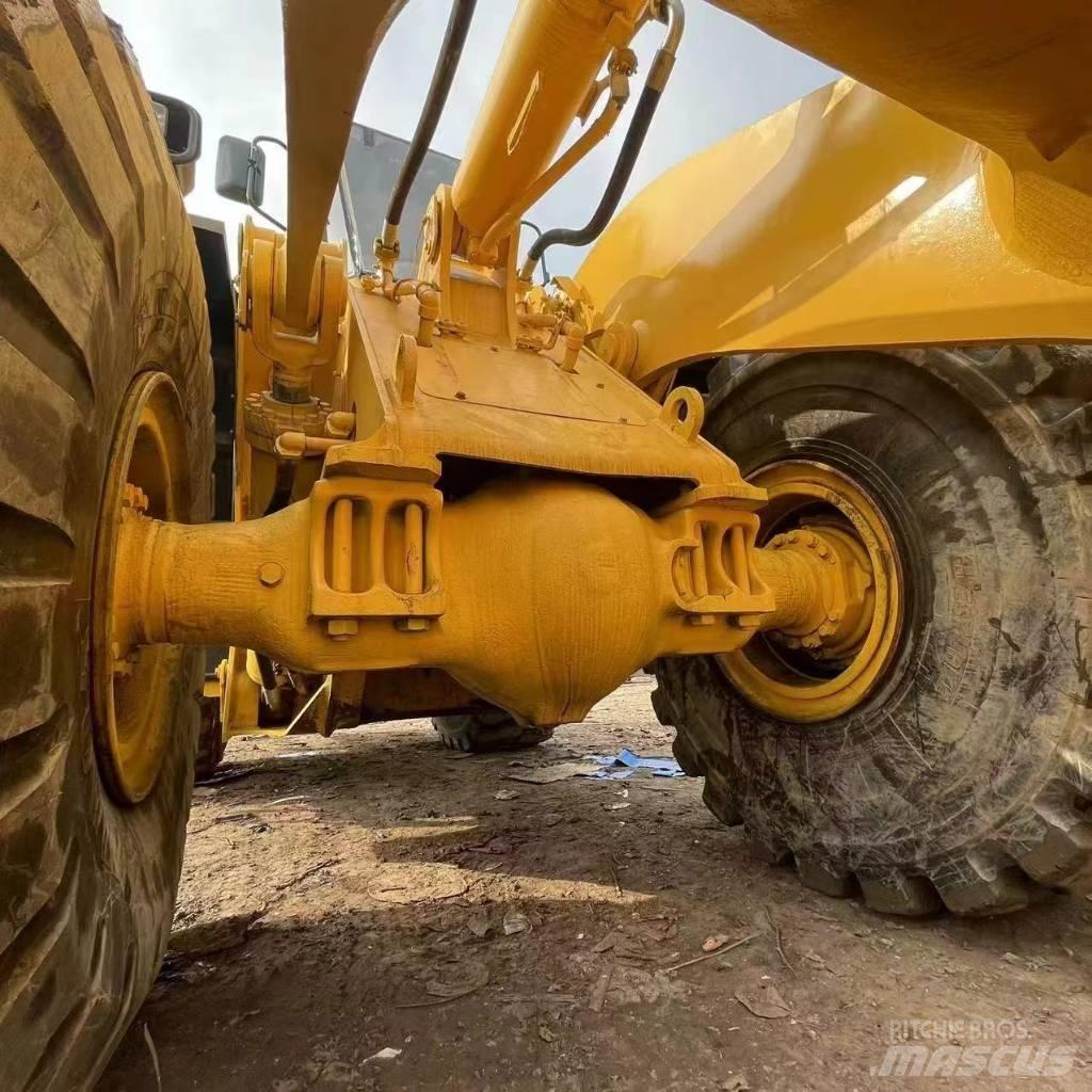 Komatsu WA 500 Chargeuse sur pneus