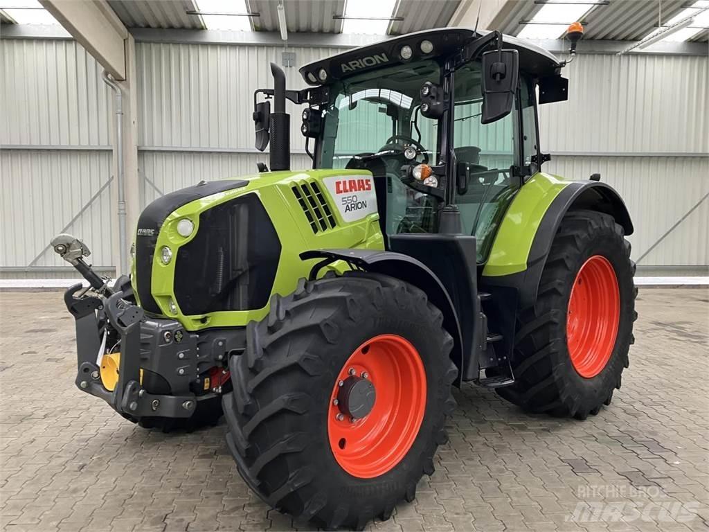 CLAAS Arion 550 Tracteur