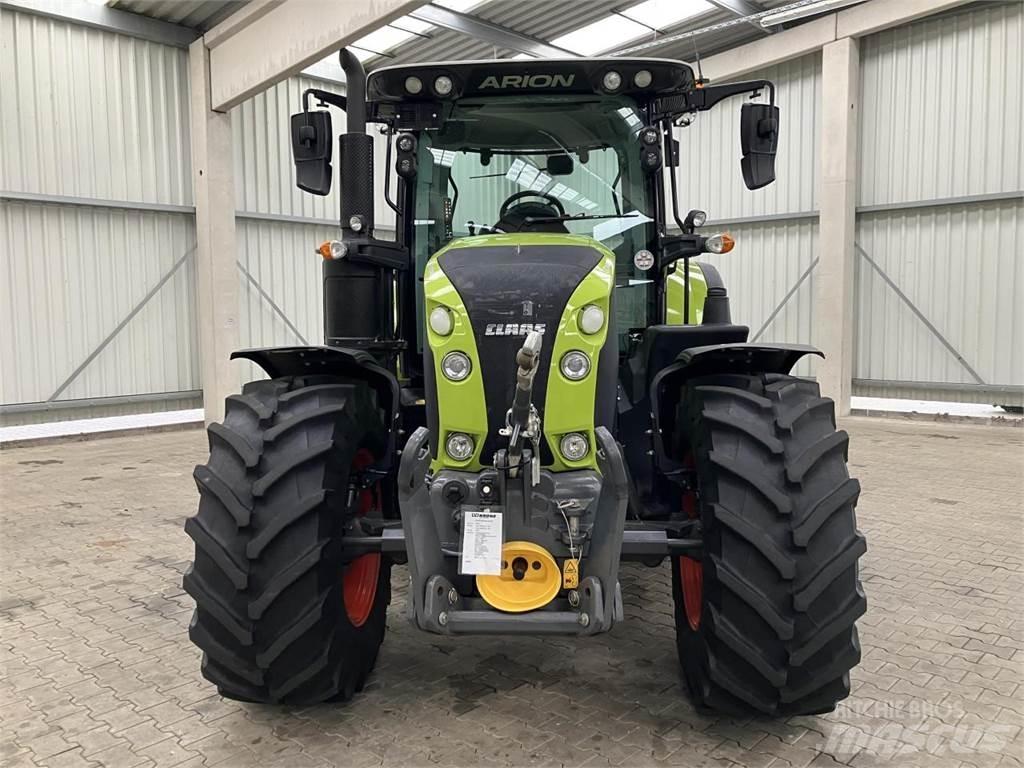 CLAAS Arion 550 Tracteur