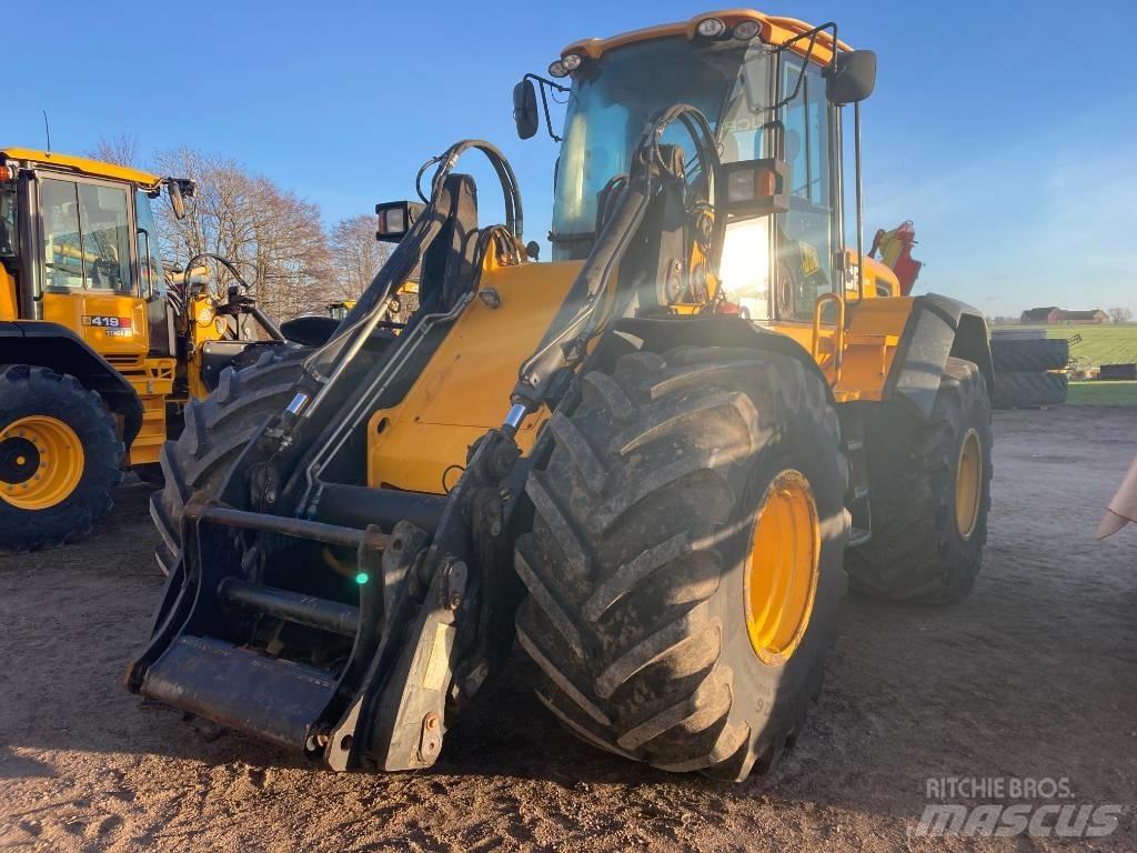 JCB 426E AGRI Chargeuse sur pneus