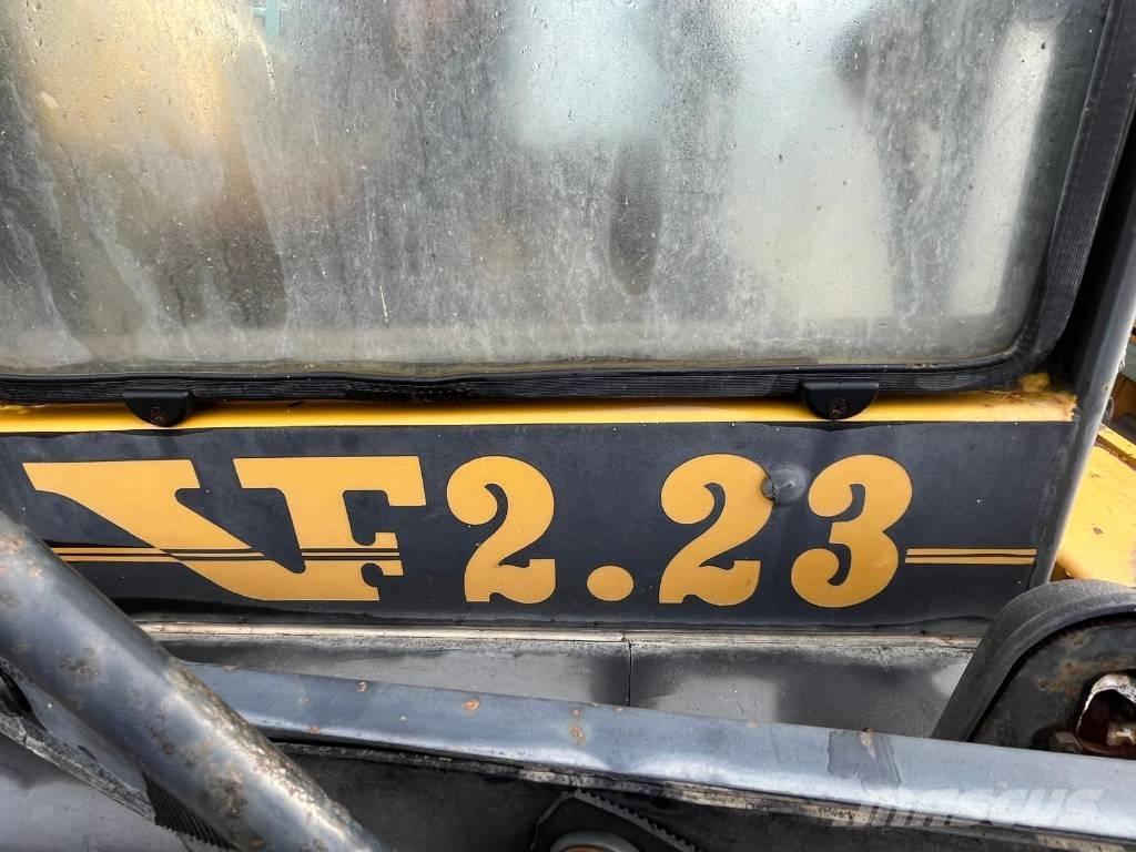 Venieri 2.23 Tractopelle