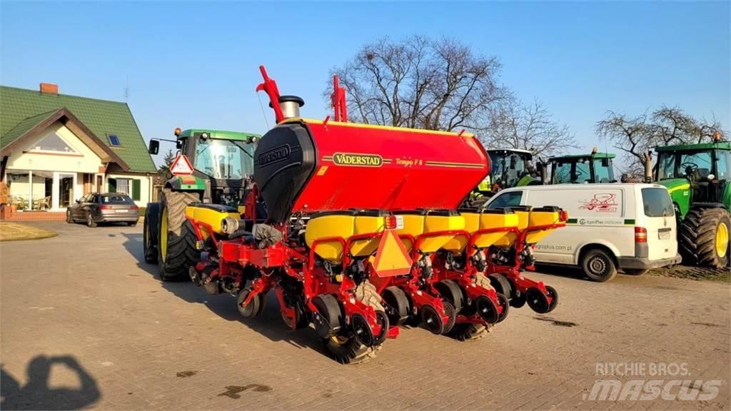 Väderstad Tempo F8 Semoir de précision